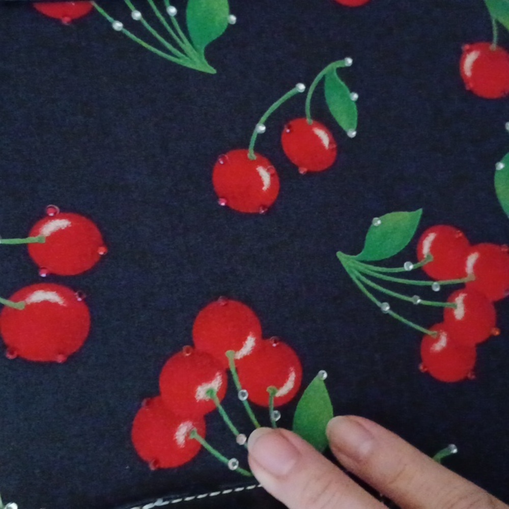 🍒 Vintage Cherry Purse - Picture 5 of 7